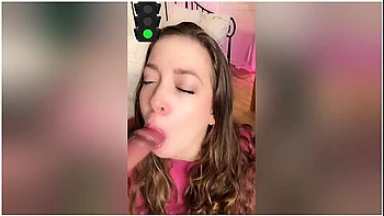 Elle Eros In Girlfriend Cheers You Up - Pov Joi Game