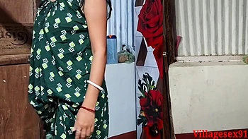 Village Bhabhi In Hard Fuck Desi