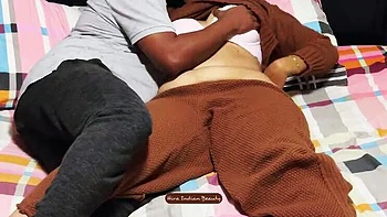 Desi Aunty Cheats on Husband with Ex - Tight Pussy Fingering & Big Boobs Pressing