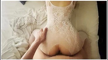 妊活動画イケメン君に獣みたいに本気ヒストンされて中出しされた後もおまんこかヒクヒクする