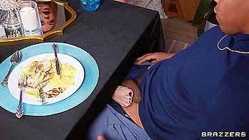 Ffm Movie With Extravagant And From Exxtra With Agatha Vega And Sinatra Monroe