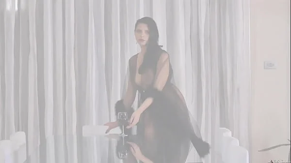 Kira Queen seduced her neighbor and fucked on the dinner table