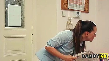 Featuring Neeos Czech