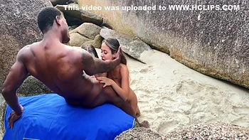 Bbc Fodendo Gostoso Duas Gatas Na Praia De Nudismo (completo No Sheer E Red) With Hyoran Carvalho And Yazmin Mini Puta