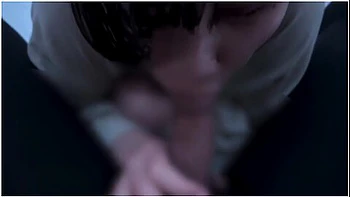 Girl With Short Hair Ejaculates A Lot In Her Mouth