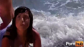 Follada en la playa bella: Blowjob, Doggy  Cowgirl Porn