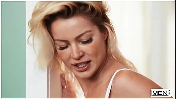 Thanksgiving Turns Into A Messy Threesome Featuring Drake Von, Foxy Alex And