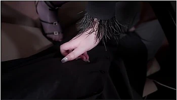 Nana Taipei - 癡女太太為了報復丈夫出軌欲求不滿勾引自家司機