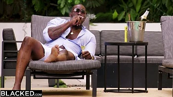 BLACKED Gorgeous Gabbie cheats on boyfriend at the pool