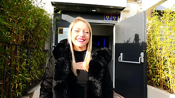 Ashley's more naughty request ... - Jacquie et Michel TV