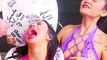 Td Allison Sweet And Lore Hot 2v1 Wet