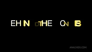 Bts: Mackenzie Is Back & So Is Her Balloon-Knot Featuring Mackenzie Mace With Filou Fitt