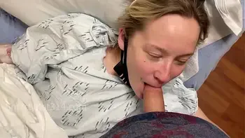 I BLEW MY BOYFRIEND IN THE HOSTPITAL PRE-OP ROOM - THE SURGEON ALMOST CAUGHT US!!! FT. SmartyKat314 and @lofi dreamz