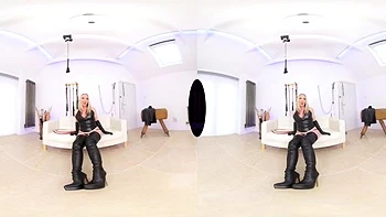 The English Mansion - Below Superior Leather - VR. Featuring