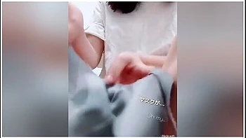 [masturbation Record] Rub The Clitoris Over The Surgical Mask