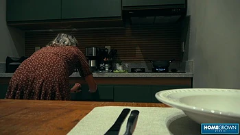 Spying On Secret Fucking - Scarlett Taylor, Sephan & Naomi