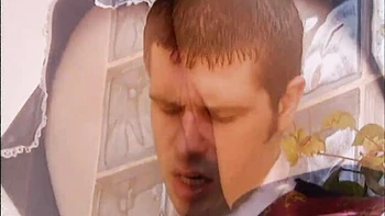 Doll in black latex Nikky Andersson is enjoying double penetration so much