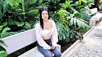 SecretoMio featuring nymphet's curious movie