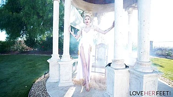 Enchanting Kyaa Chimera and Goddess Kyaa at hd scene