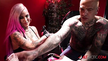 AltErotic featuring Evilyn Ink and Sascha's blowjob sex