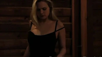 Cayla's lesbian threesome dirt