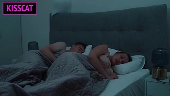 Why Stepmommy Wakes With Stepsons Wang In Hand Post-fight? Will This Babe Gets Face Cum In Share Daybed?