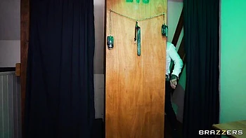 Sophisticated Alessandra Jane's milf scene