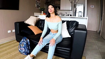 Amateur Big Ass Latina Teen Gets Her Tight Hole Fucked Deep