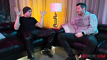 Junoesque Briana Banks and Sophia Grace at doggystyle scene