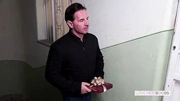 David and Mimi's armpit xxx