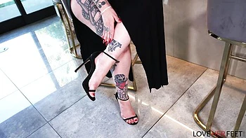 Excellent Vanessa Vega at sexy feet xxx