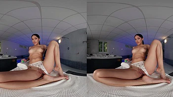 Oiled Massage from Carolina Guerrero