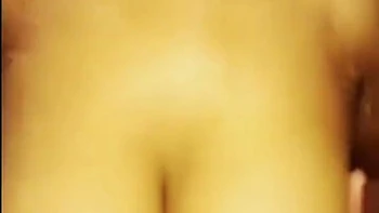 Indian Babe Shakes Her Big Ass Solo