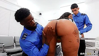 Ebony Booty Shakes Big Ass Black Pussy
