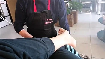 Yvonne Makes Him Cum After Gym With Her Sweaty Feet Handjob