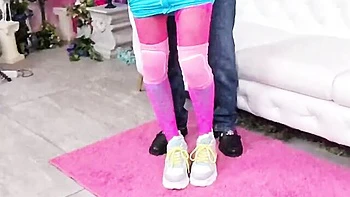 Notable Nade Nasty and Ravyn Alexa's handjob dirt