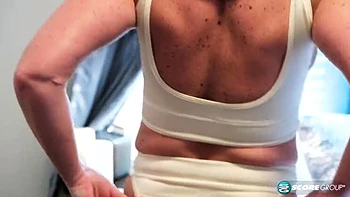 Nina Lakes Big Tits MILF Redhead Fucks Huge Toy