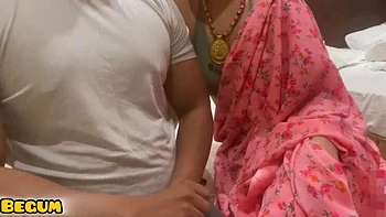 Desi Bhabhi Cheating with Lover After Marriage - Doggystyle & Big Natural Tits Homemade Sex