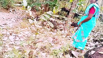 Indian Couple Outdoor Sex with Dirty Telugu Talk - Big Natural Boobs & Big Dick Fucking in Jungle