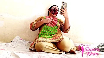 Pakistani BBW Sanamkhan Fucks Big Ass Solo with Toy