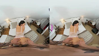 Eve's Big-Tit Blowjob and Hardcore Masturbation