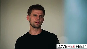 Vince Karter Fucks Nina Nieves’s Sexy Feet