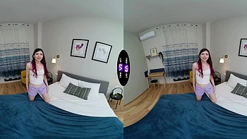 Skinny Teen Luna Lynx Masturbates Her Pussy