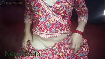 Nepali Desi Wife Fingering & Dirty Talk