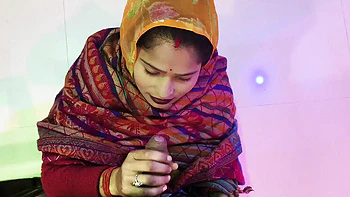 Desi Indian Couple’s Homemade Sex with Brunette Wife