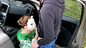 Emily & Dave's wild roadside blowjob session