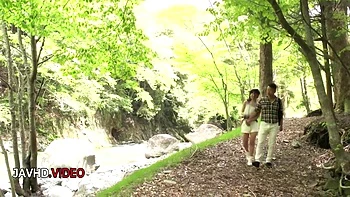 Redhead Asian MILF Fucked Outdoor Facial