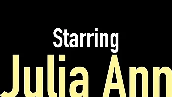 Insatiable Julia Ann: Big Tits Cougar Eating Pussy