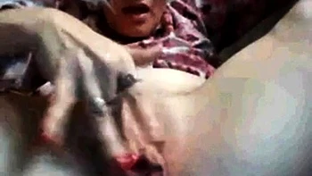 German Amateur Fucks Herself on Cam Fingering Pussy