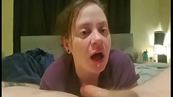 Amateur MILF Cumshot